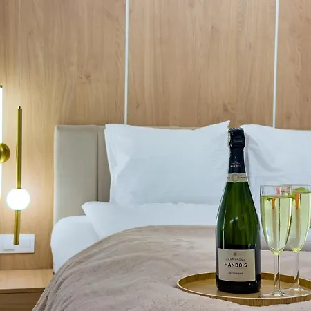 Urban Global Premium, 11th Floor, No 14, Free Garage, Self Check-in, No Deposit Apartmán