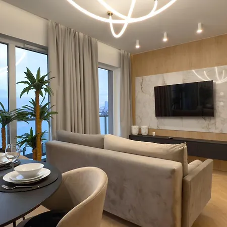 Apartmán Urban Global Premium, 11th Floor, No 14, Free Garage, Self Check-in, No Deposit *