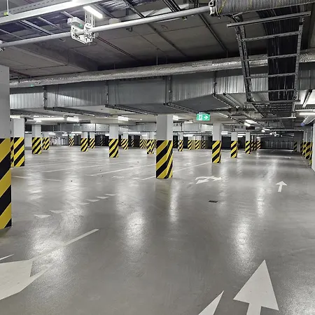 Urban Global Premium, 11th Floor, No 14, Free Garage, Self Check-in, No Deposit Apartmán Katovice