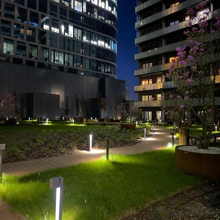 Urban Global Premium - 11th Floor, No 14 - Free Garage Apartman *