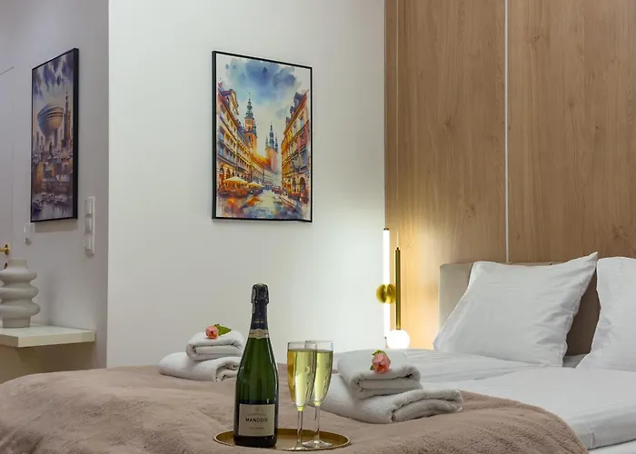 Urban Global Premium, 11th Floor, No 14, Free Garage, Self Check-in, No Deposit *