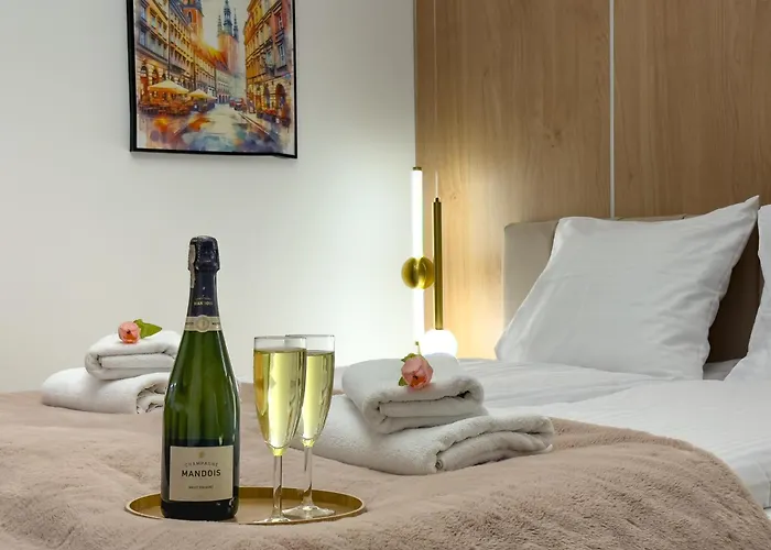 Urban Global Premium, 11th Floor, No 14, Free Garage, Self Check-in, No Deposit *