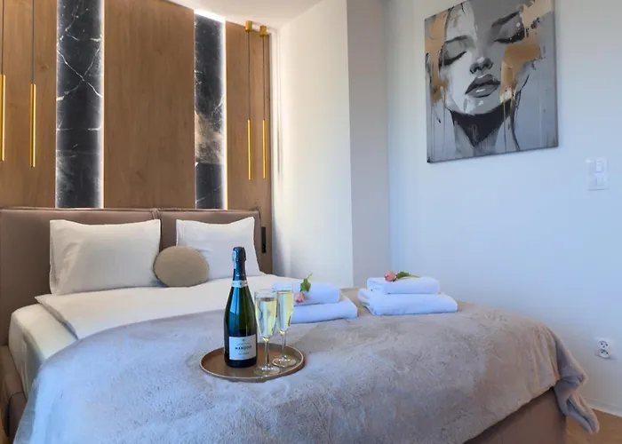 דירה Urban Global Premium, 11th Floor, No 14, Free Garage, Self Check-in, No Deposit