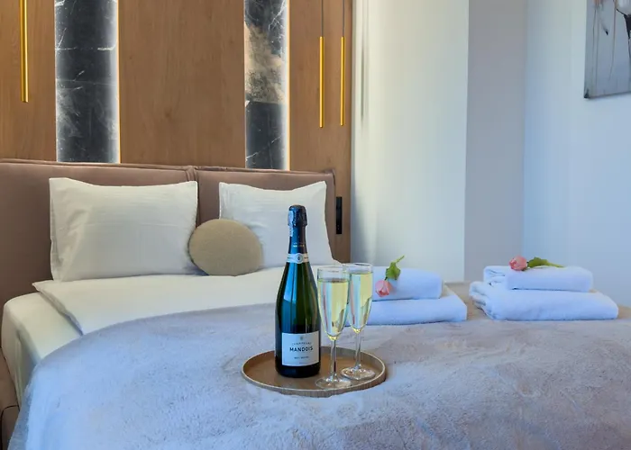 Urban Global Premium, 11th Floor, No 14, Free Garage, Self Check-in, No Deposit דירה קטוביץ