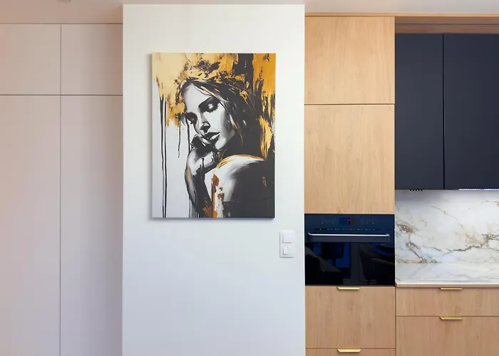 Urban Global Premium, 11th Floor, No 14, Free Garage, Self Check-in, No Deposit