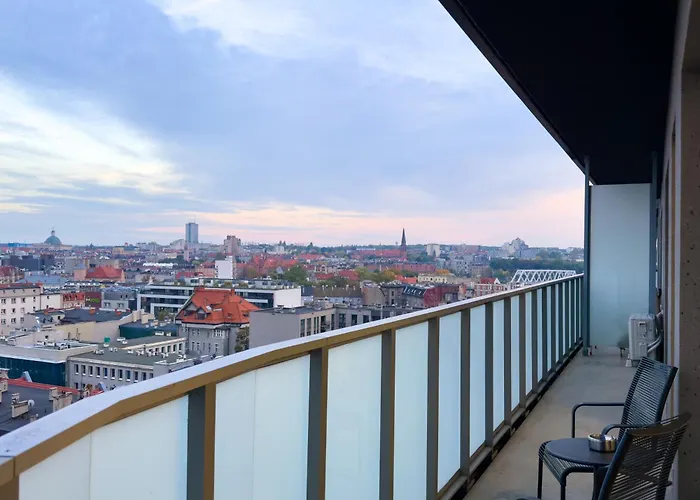 Urban Global Premium, 11th Floor, No 14, Free Garage, Self Check-in, No Deposit דירה קטוביץ