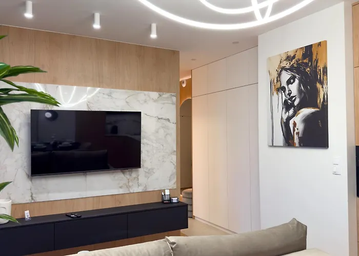 Urban Global Premium, 11th Floor, No 14, Free Garage, Self Check-in, No Deposit Katowice