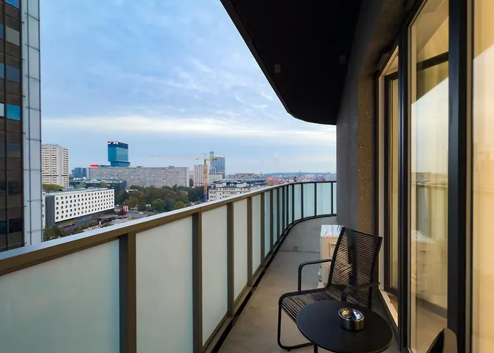 Urban Global Premium, 11th Floor, No 14, Free Garage, Self Check-in, No Deposit Katowice