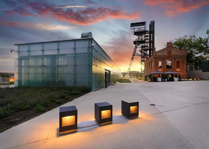 Urban Global Premium, 11th Floor, No 14, Free Garage, Self Check-in, No Deposit * Katowice