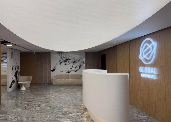 Urban Global Premium, 11th Floor, No 14, Free Garage, Self Check-in, No Deposit *