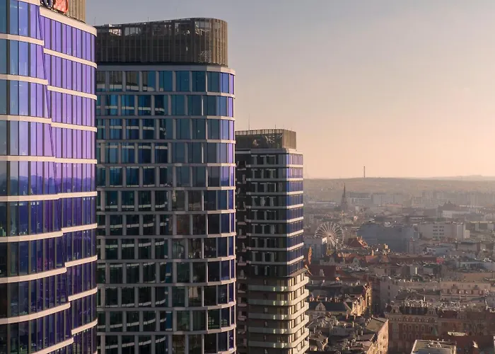 Urban Global Premium, 11th Floor, No 14, Free Garage, Self Check-in, No Deposit Apartament *